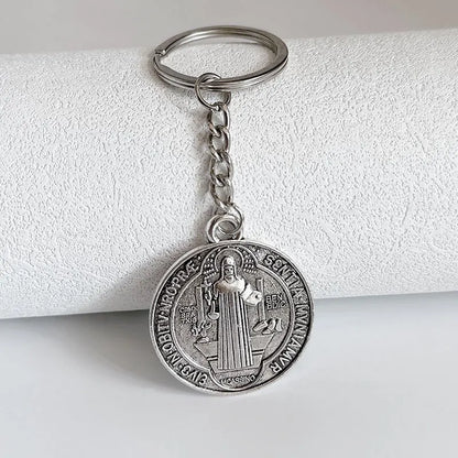 1 Pc Jesus St. Benedict Pendant Keychain Vintage Round Double-Sided Pattern Cross Alloy Key Chain Fashion Keychain Accessories